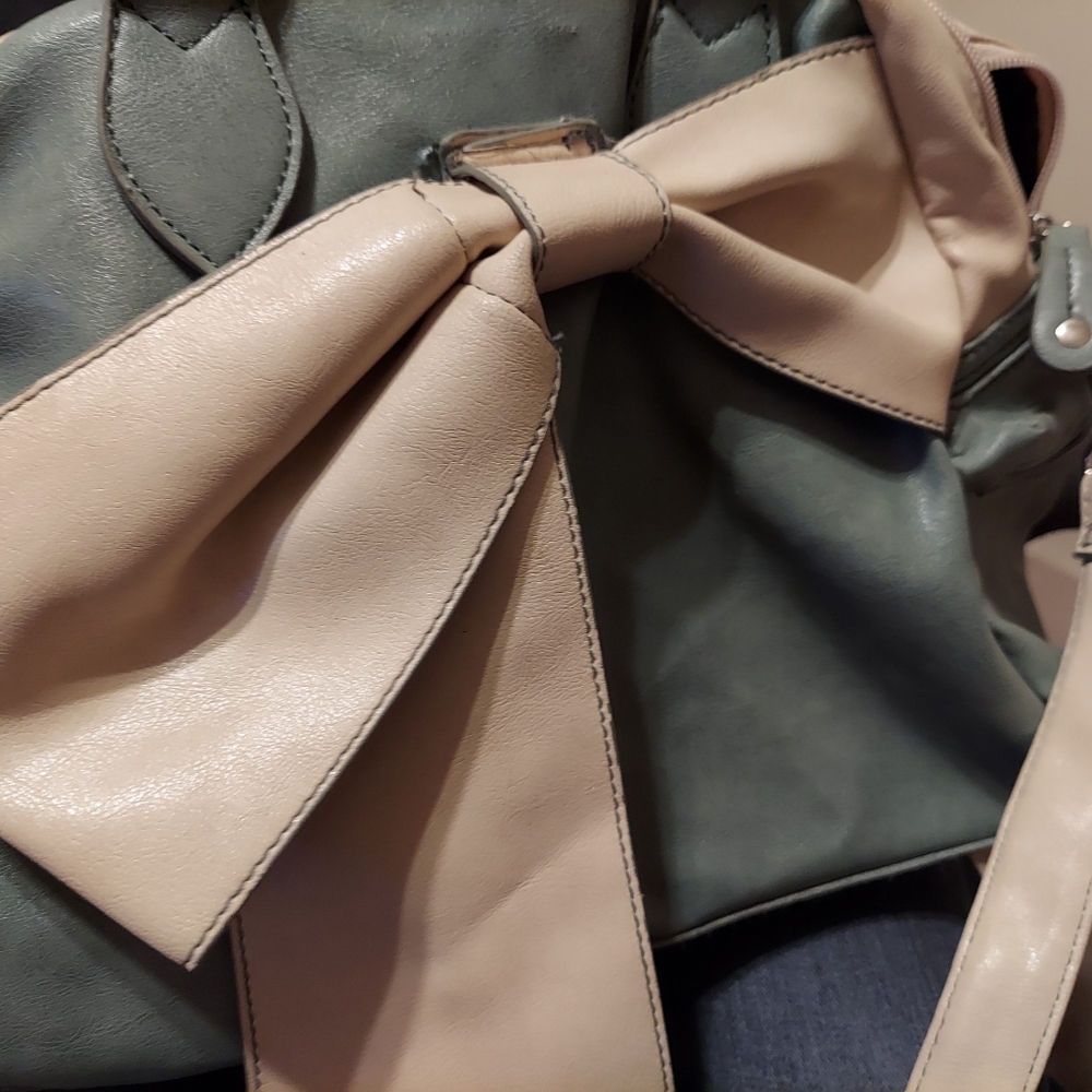 Cute bag with bow